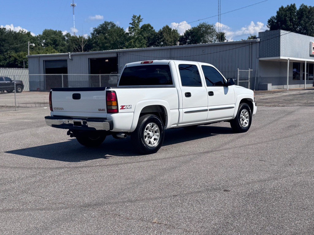 2007 GMC Sierra Image 5