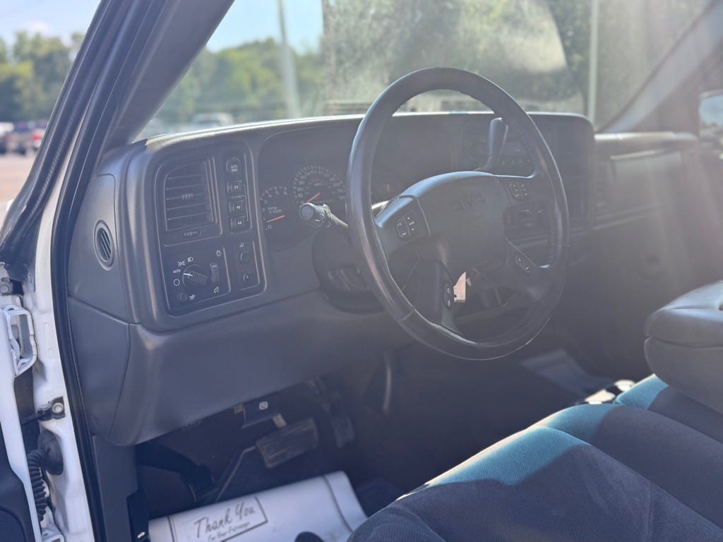 2007 GMC Sierra Image 12