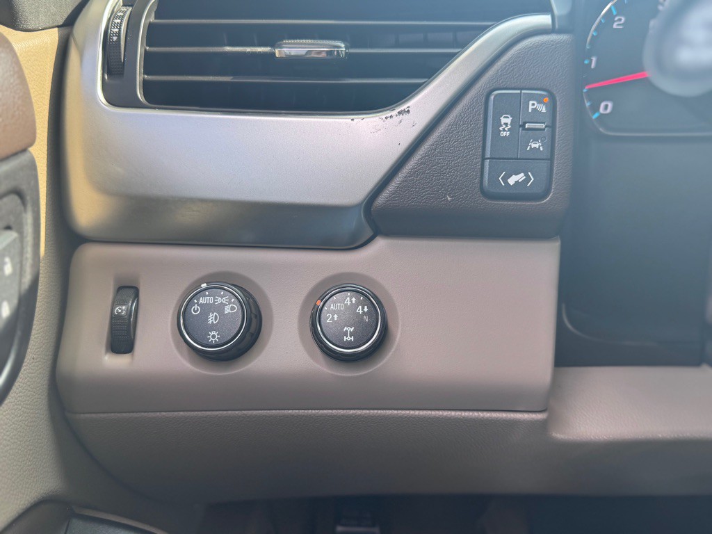 2016 Chevrolet Tahoe Image 24