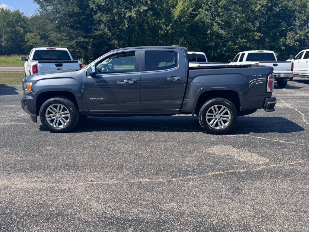 2016 GMC Canyon Image 2