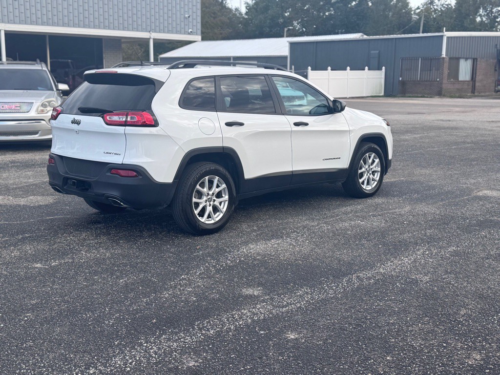 2017 Jeep Cherokee Image 5