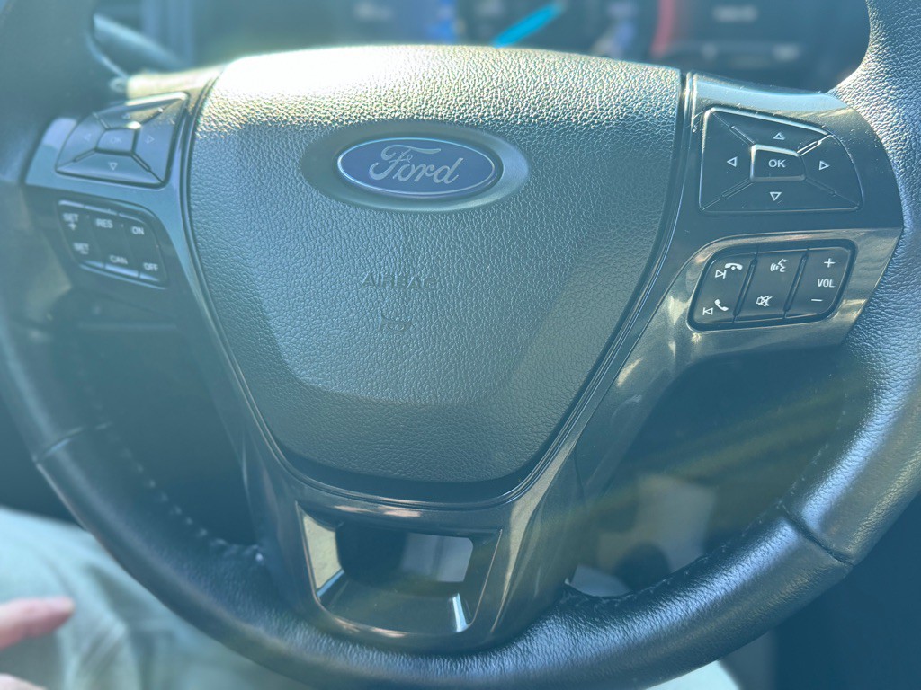 2017 Ford Explorer Image 20