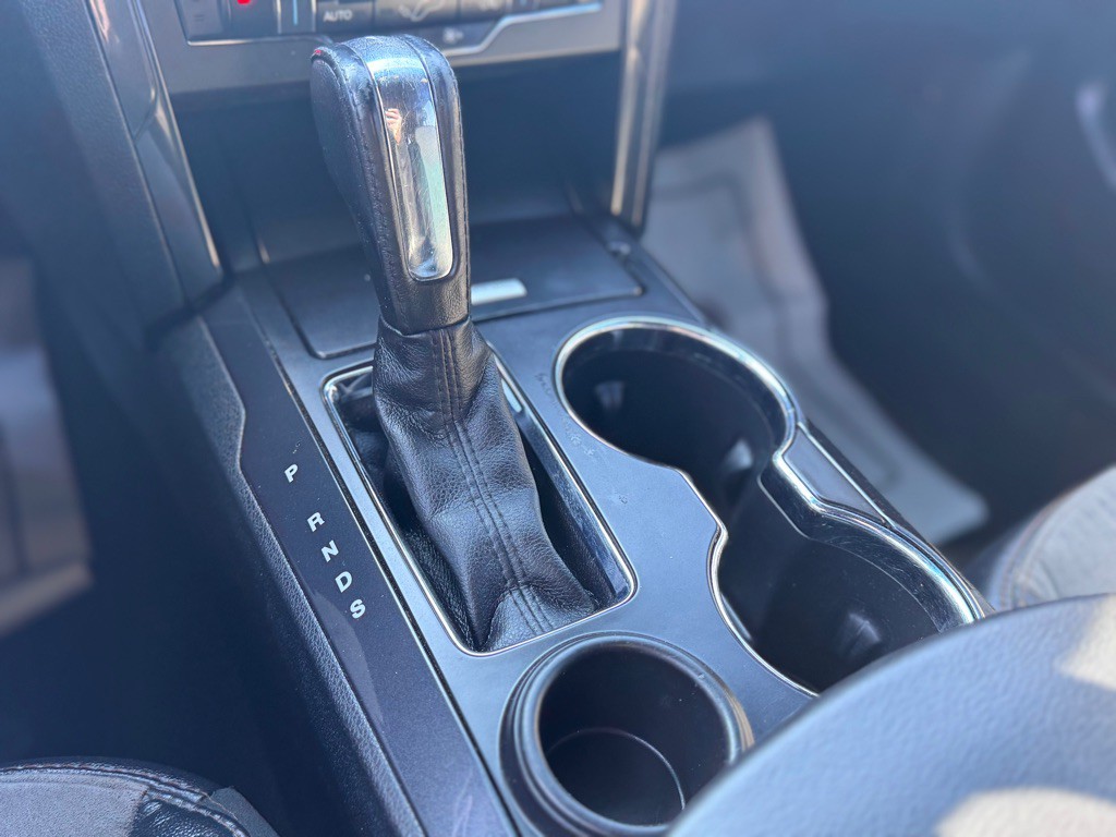 2017 Ford Explorer Image 21