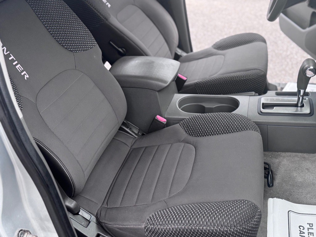 2014 Nissan Frontier Image 18