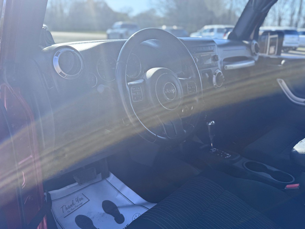 2012 Jeep Wrangler Image 10