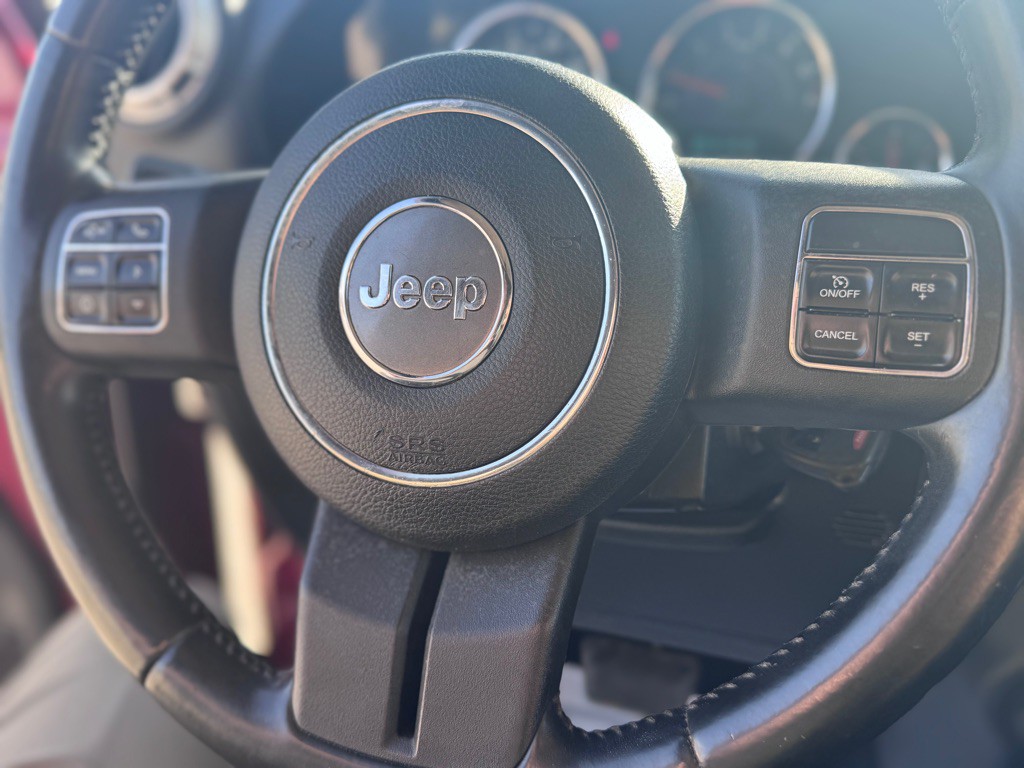 2012 Jeep Wrangler Image 17