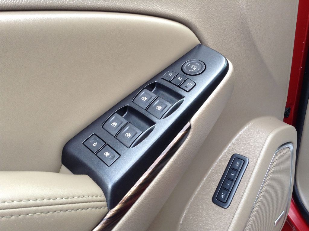 2015 GMC Yukon Image 11