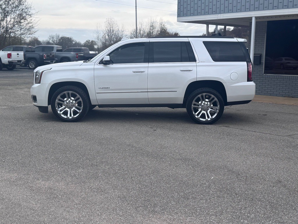 2019 GMC Yukon Image 2