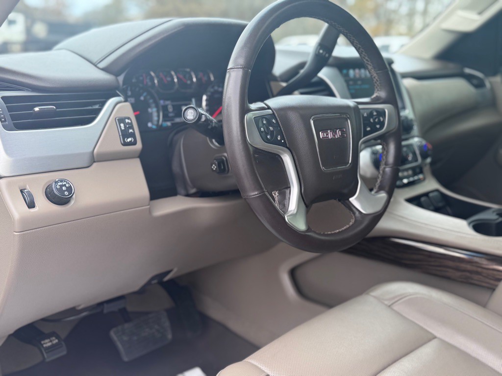 2019 GMC Yukon Image 16