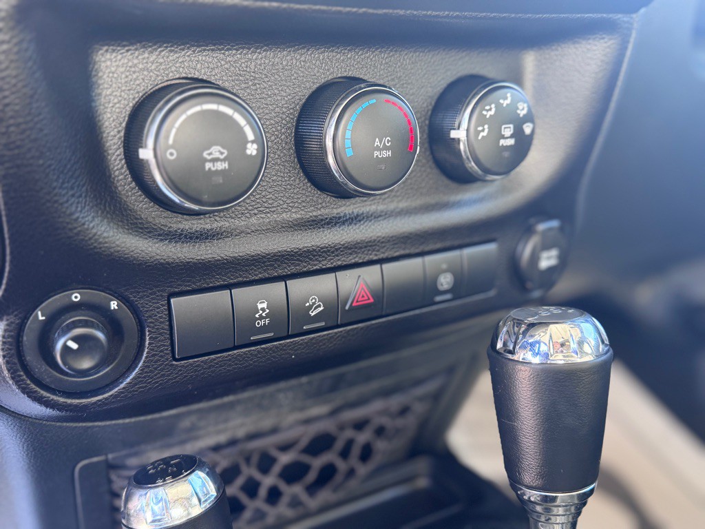 2016 Jeep Wrangler Unlimited Image 22