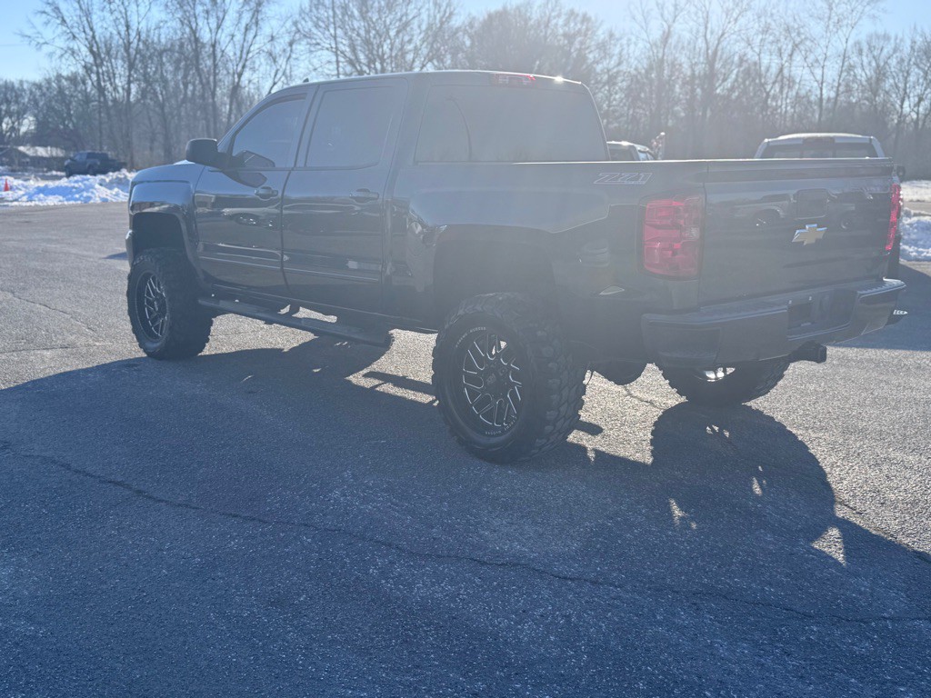 2017 Chevrolet Silverado 1500 Image 3