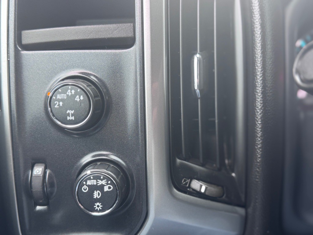 2015 Chevrolet Silverado 1500 Image 24