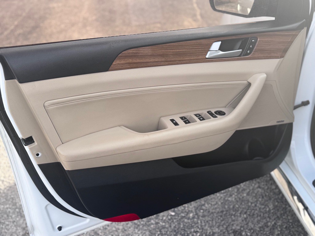 2015 Hyundai Sonata Image 11