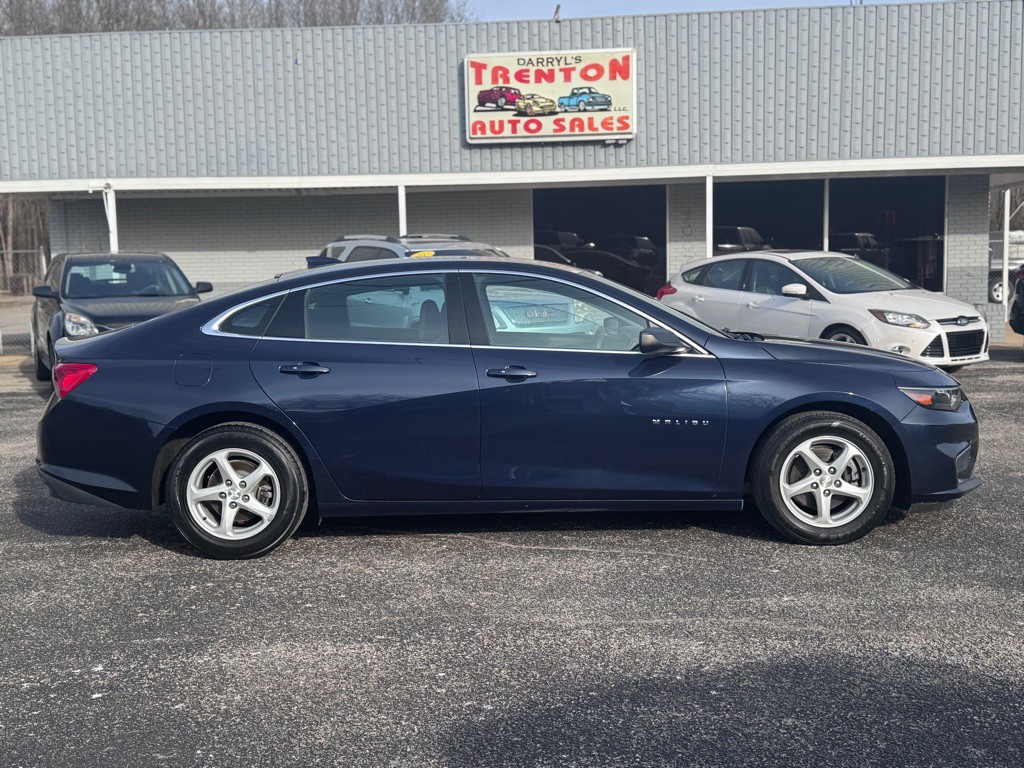 2017 Chevrolet Malibu Image 6