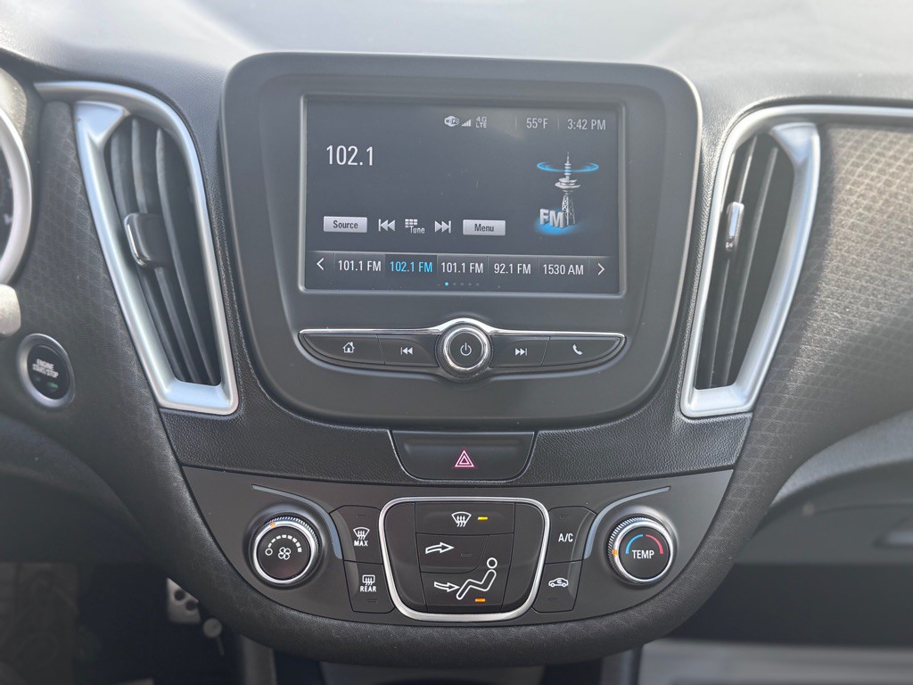 2017 Chevrolet Malibu Image 21