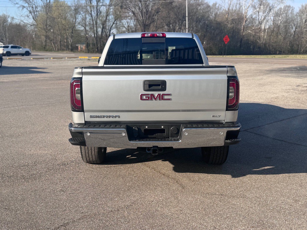 2018 GMC Sierra Image 4