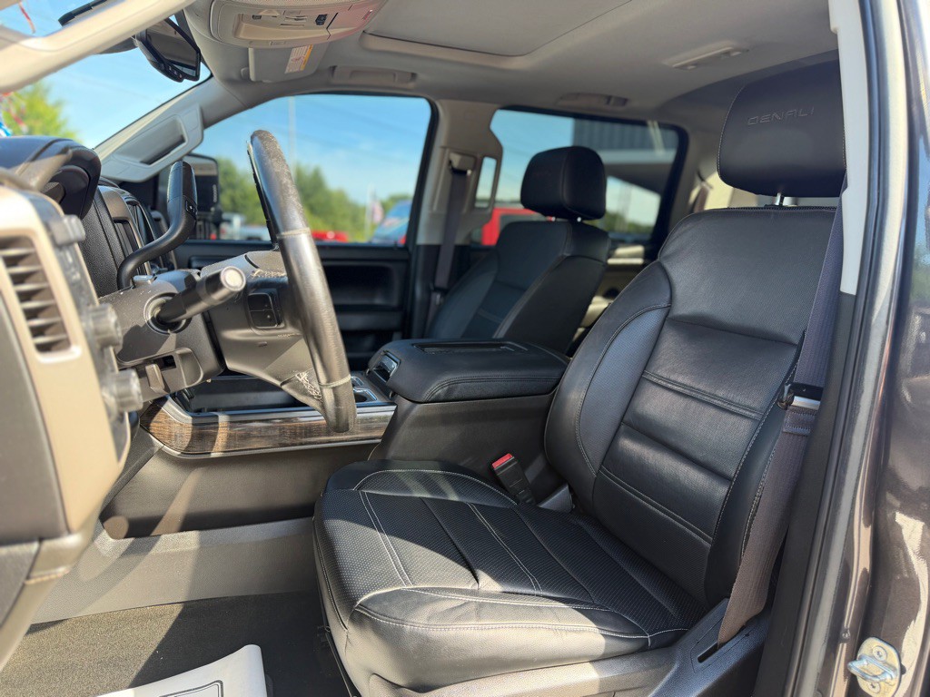 2016 GMC Sierra Image 13