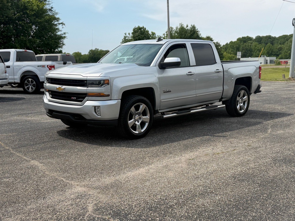 2018 Chevrolet Silverado 1500 Image 1
