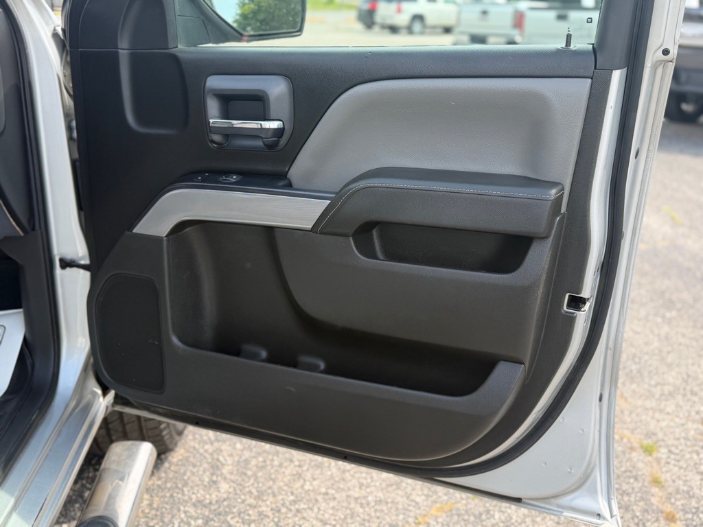 2018 Chevrolet Silverado 1500 Image 18