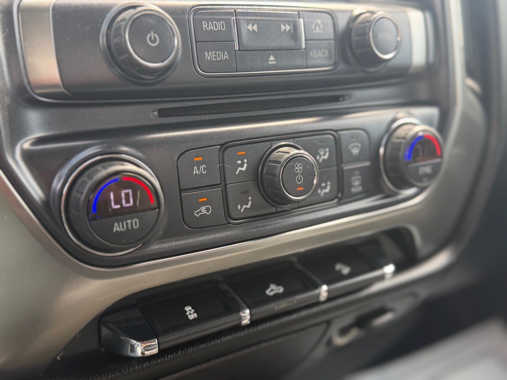 2018 Chevrolet Silverado 1500 Image 22