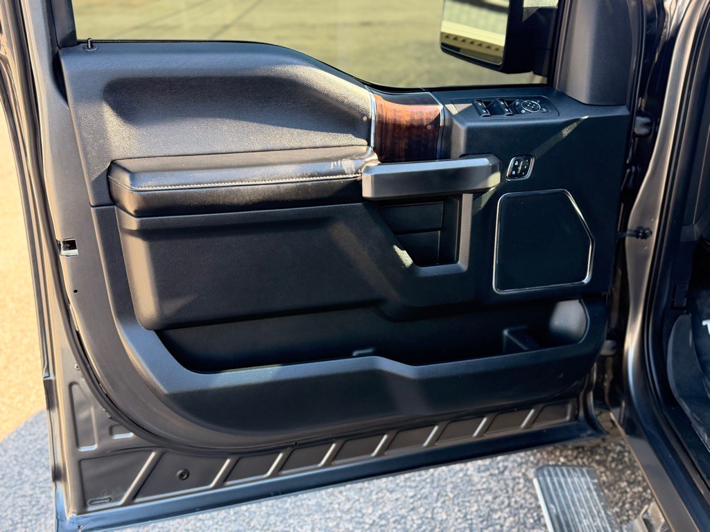 2015 Ford F-150 Image 10