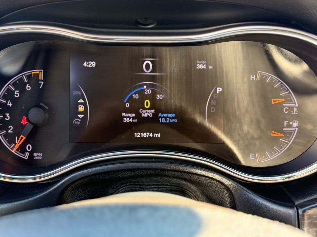 2017 Jeep Grand Cherokee Image 25