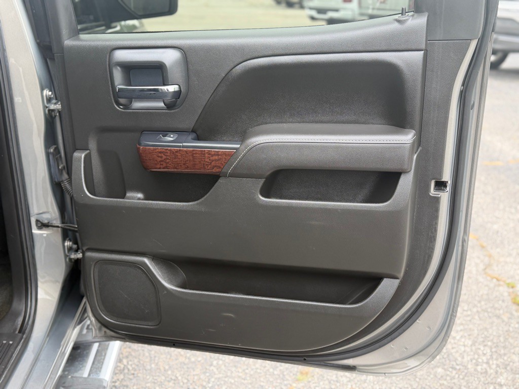 2017 GMC Sierra Image 17