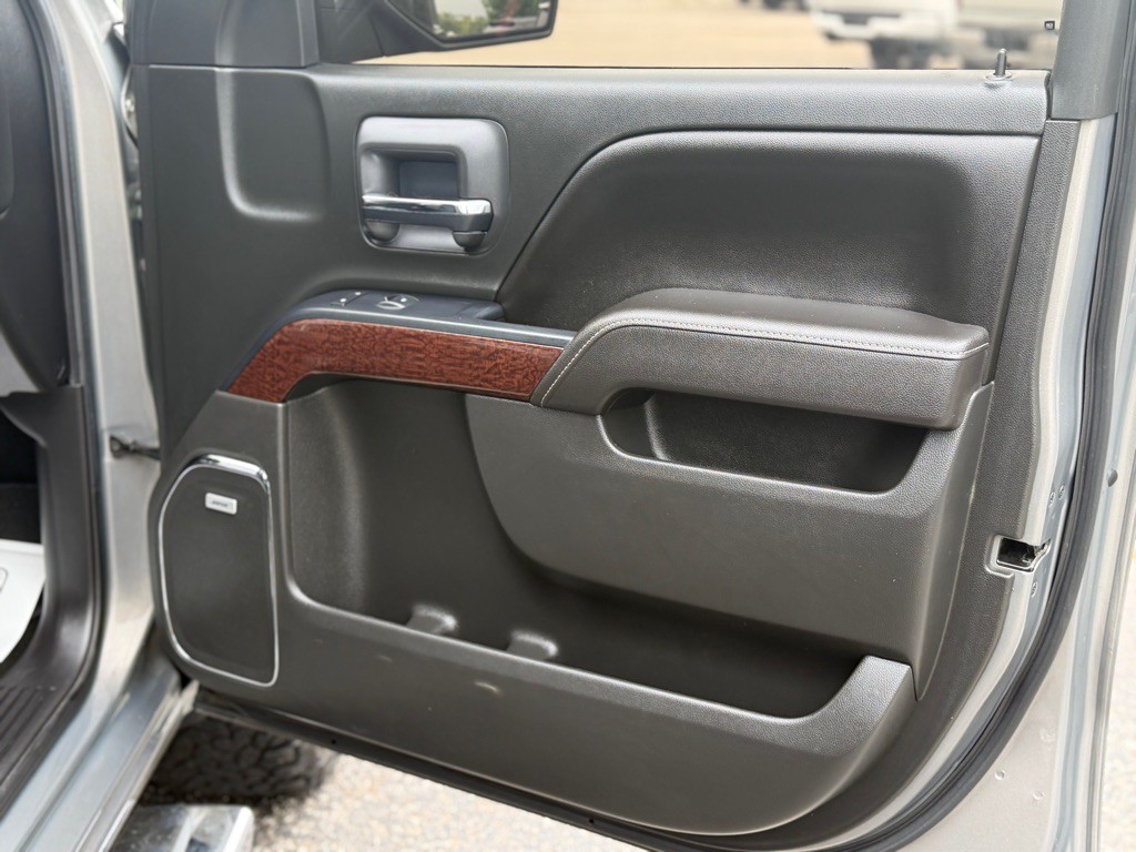 2017 GMC Sierra Image 19