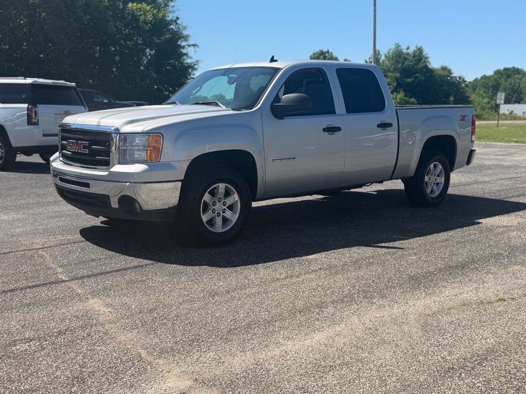 2011 GMC Sierra Image 1