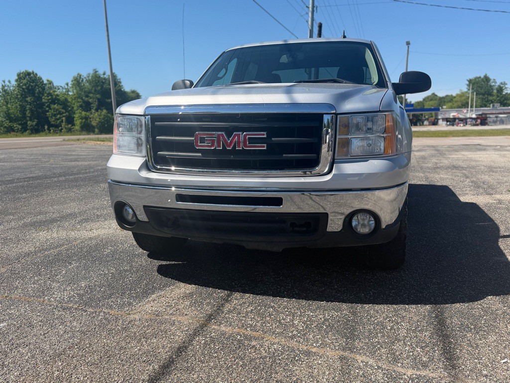 2011 GMC Sierra Image 8