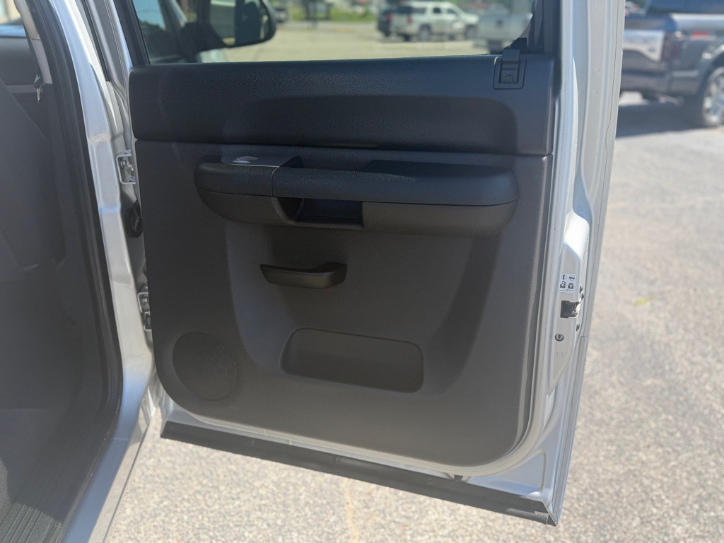 2011 GMC Sierra Image 16