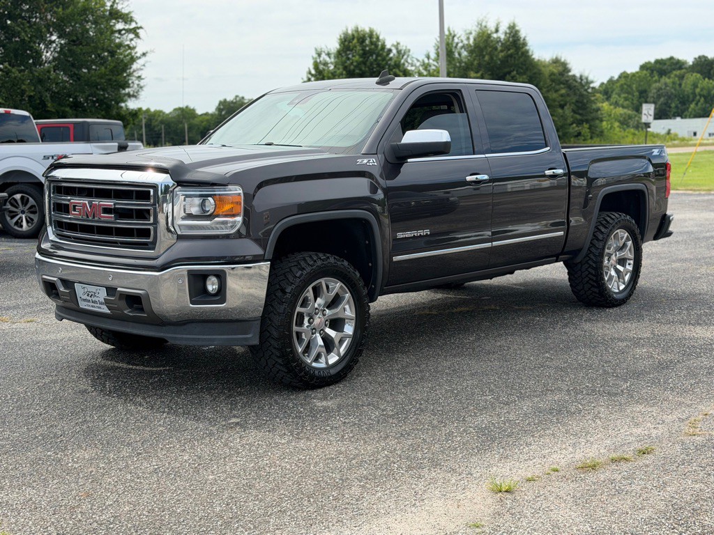 2015 GMC Sierra Image 1