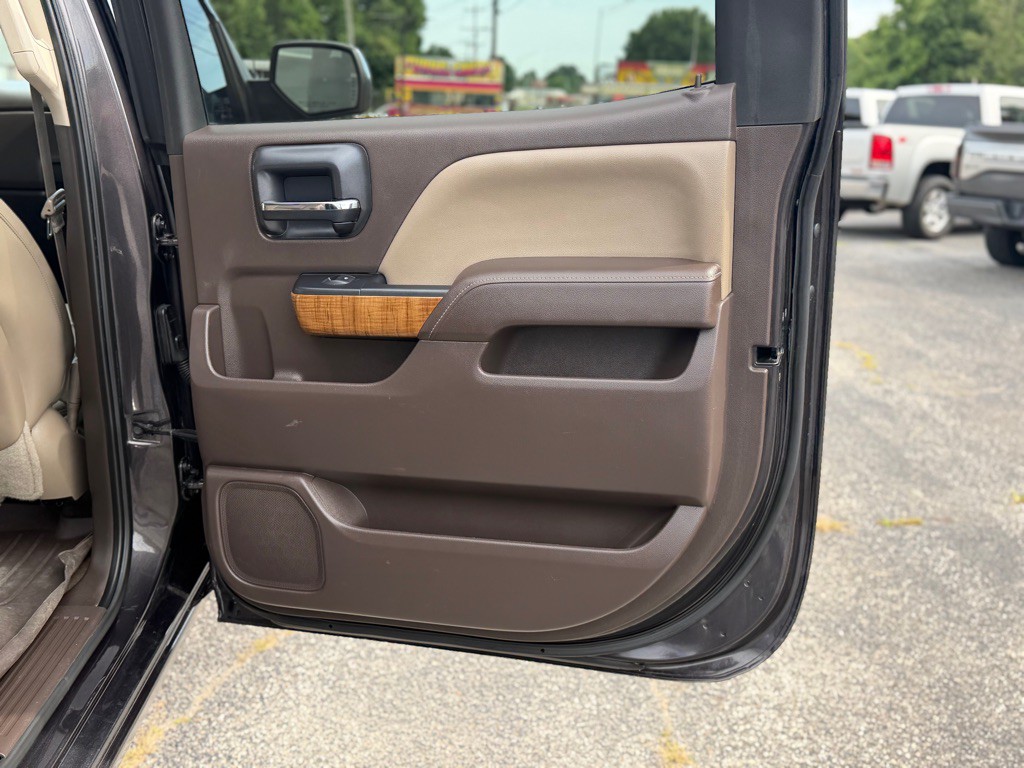 2015 GMC Sierra Image 16