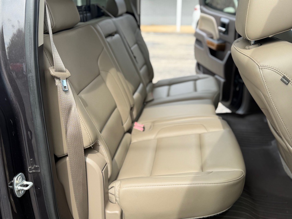 2015 GMC Sierra Image 17
