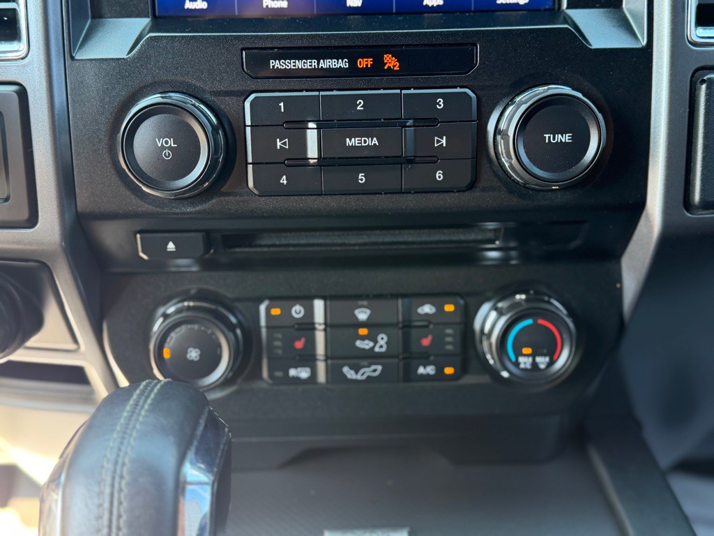2016 Ford F-150 Image 22