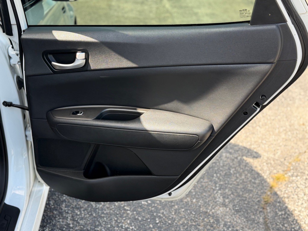 2016 Kia Optima Image 17