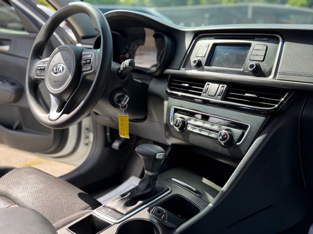 2016 Kia Optima Image 20