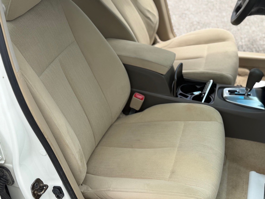 2010 Nissan Altima Image 16