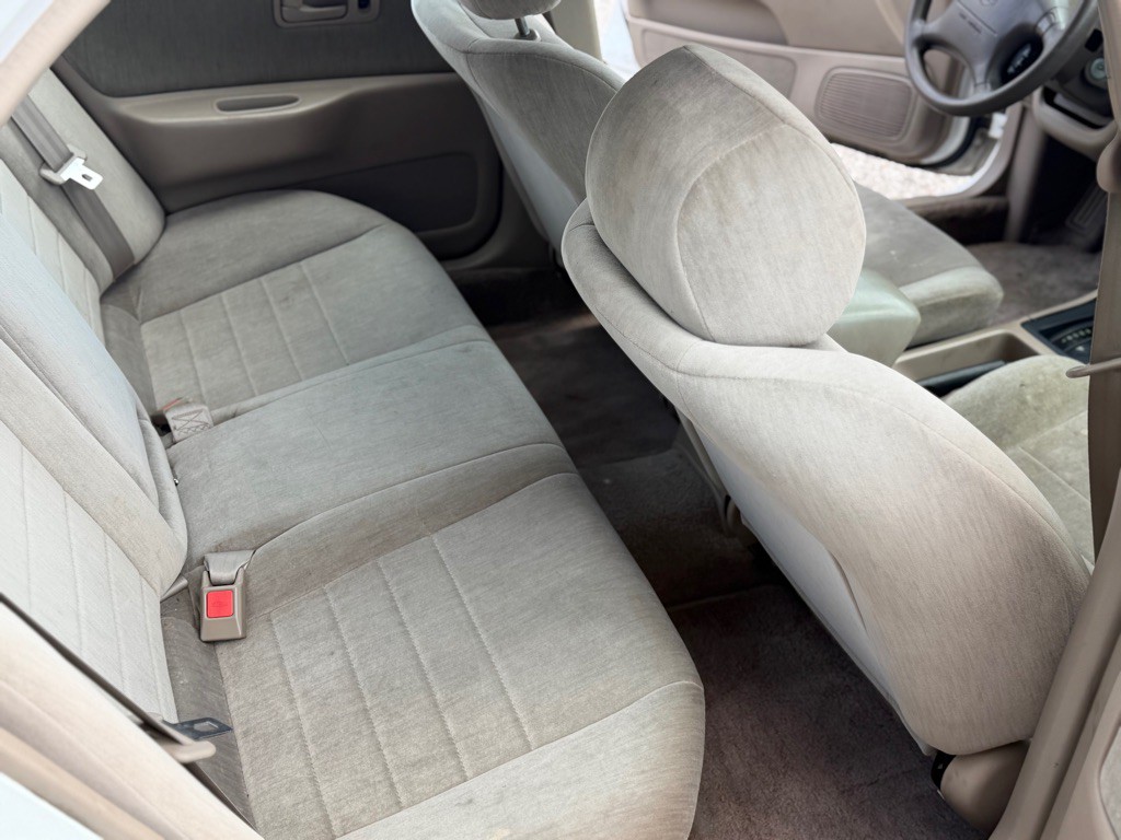 1995 Nissan Altima Image 6