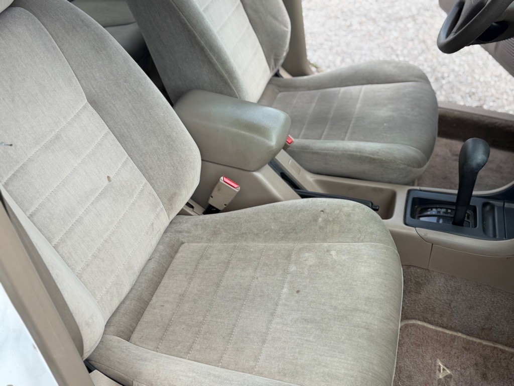 1995 Nissan Altima Image 7
