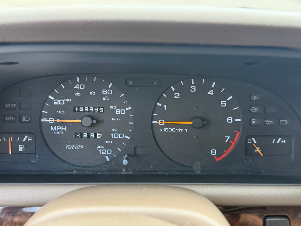 1995 Nissan Altima Image 10