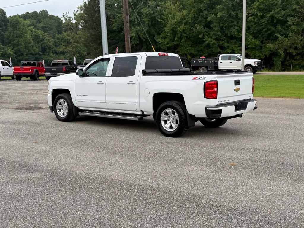 2018 Chevrolet Silverado 1500 Image 3