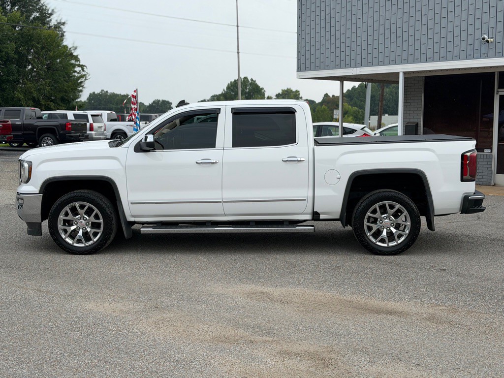 2017 GMC Sierra Image 2