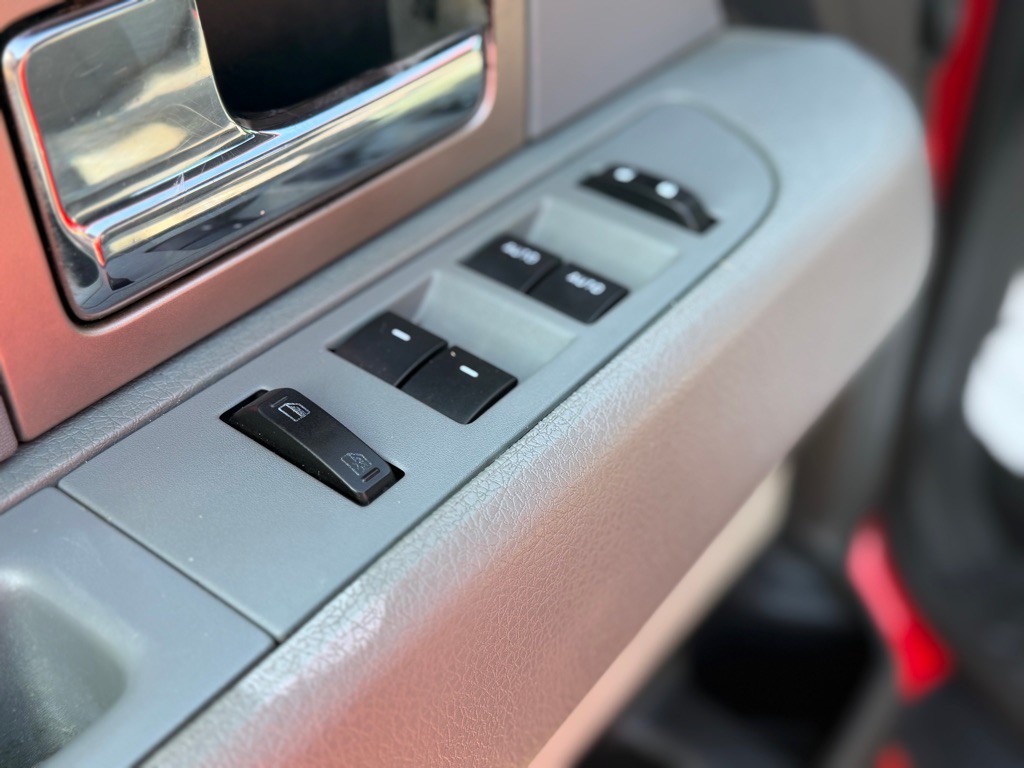 2011 Ford F-150 Image 12