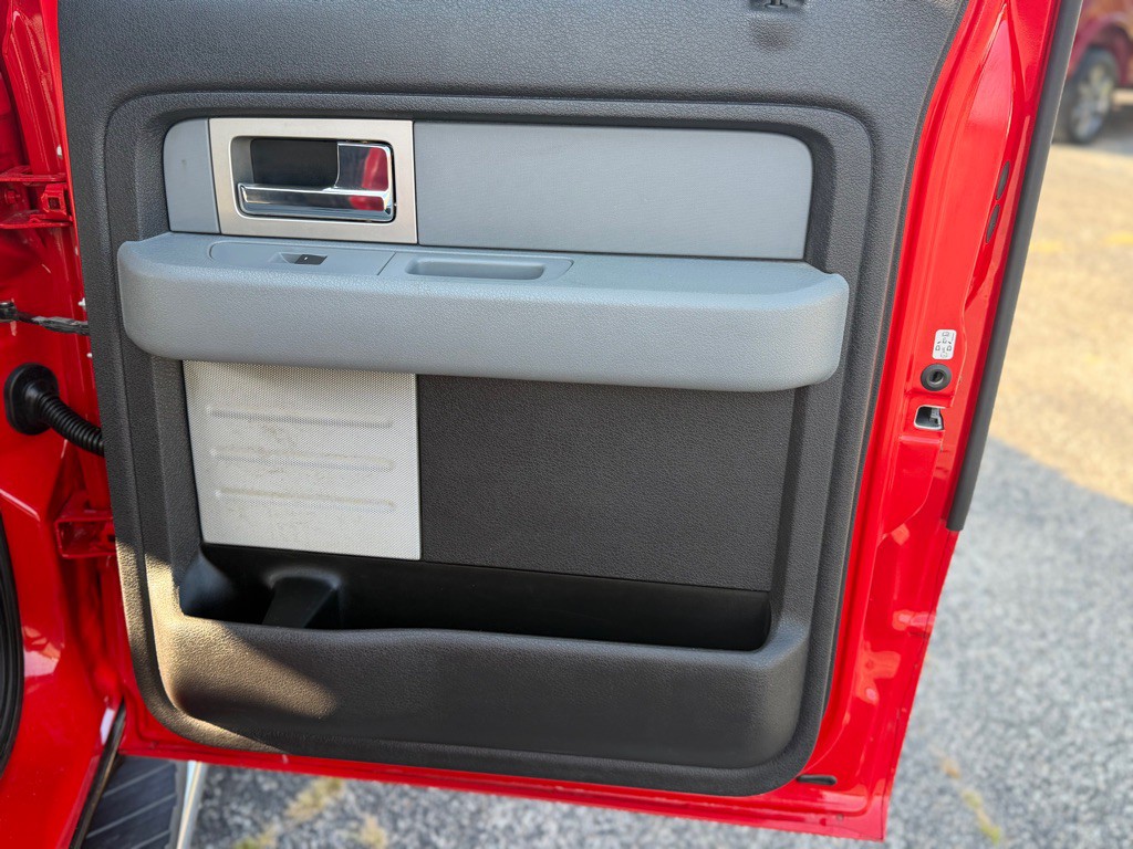2011 Ford F-150 Image 17