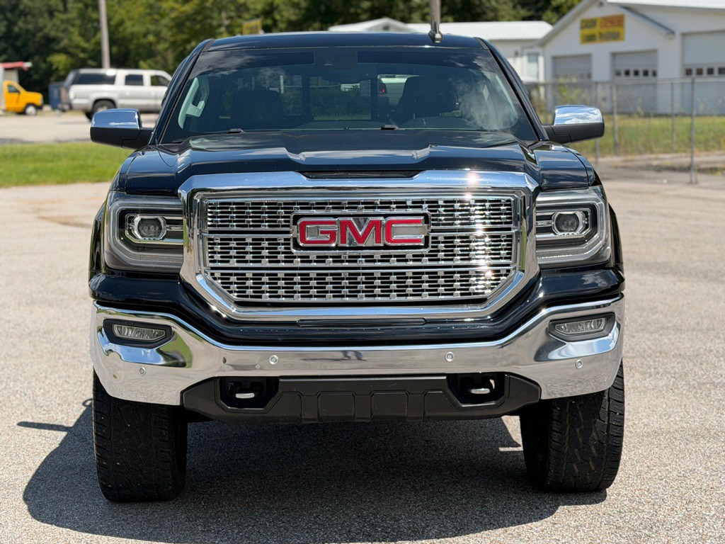 2018 GMC Sierra Image 8