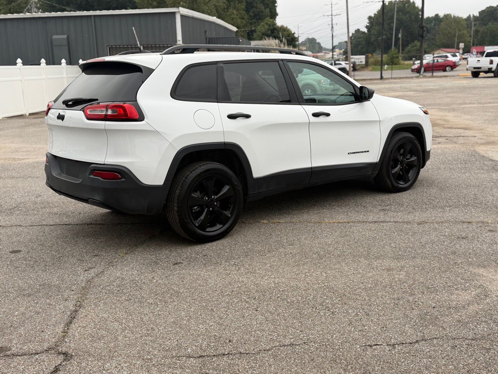2017 Jeep Cherokee Image 5