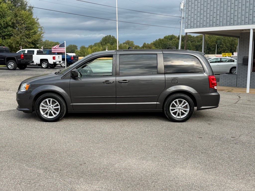 2016 Dodge Grand Caravan Image 2