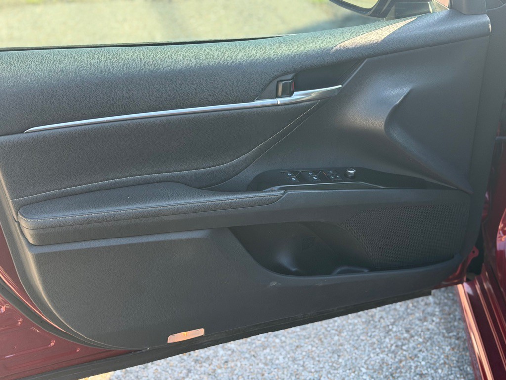 2018 Toyota Camry Image 9
