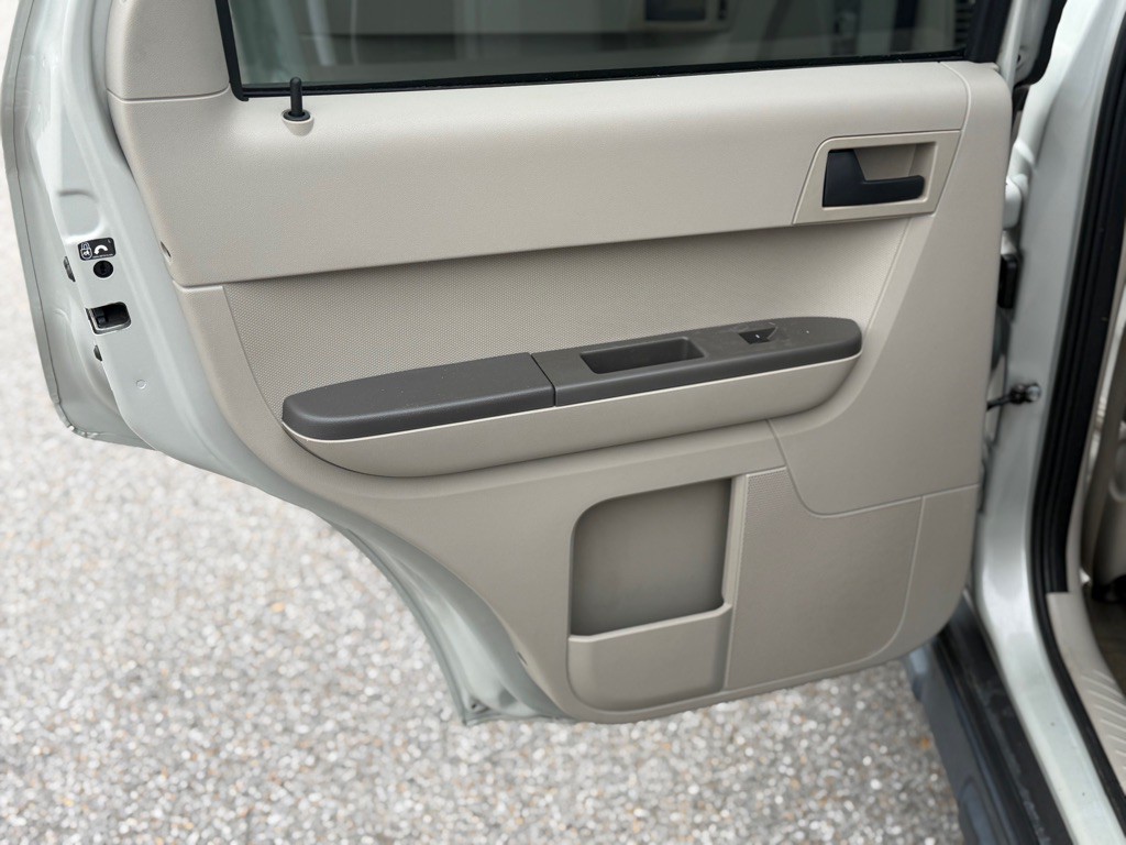 2008 Ford Escape Image 13